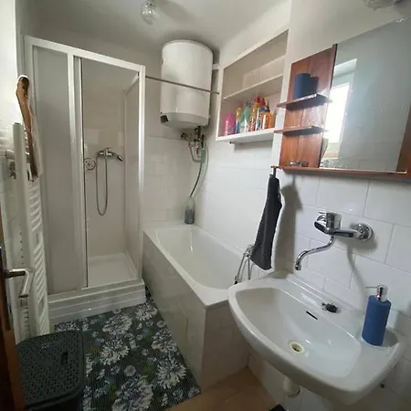 Domecek Pod Horami